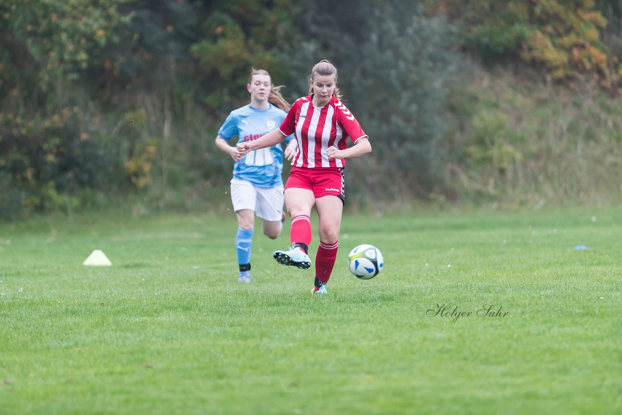 Bild 134 - wBJ TuS Tensfeld - SV Fortuna St. Juergen